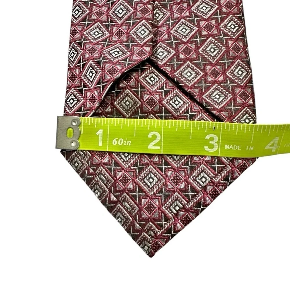 🌸Bruma Bibas- Red Geometric Print 100% Silk Tie